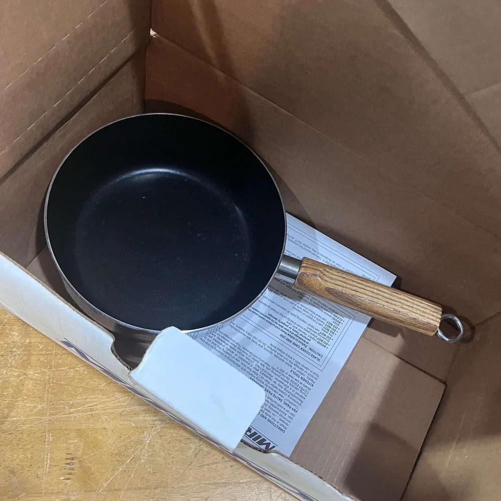 Vtg Mirro Insight 2 Qt Saucepan Wood Handle Glass Lid Nonstick Made in USA 30024